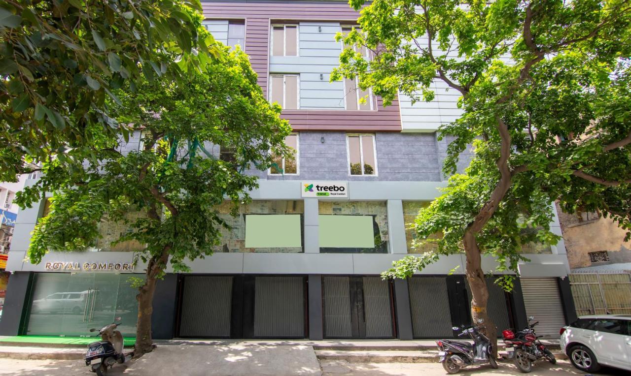 Treebo Royal Comfort New Delhi Exteriör bild